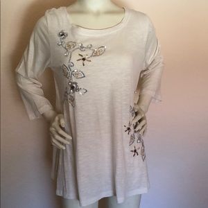 LOGO by Lori Goldstein top